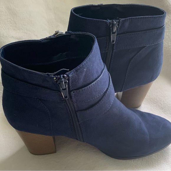 Apt 9 Ankle Boots Advisor Navy 116367 Womens Sz 9 M Chunky Buckle Booties - Picture 9 of 14